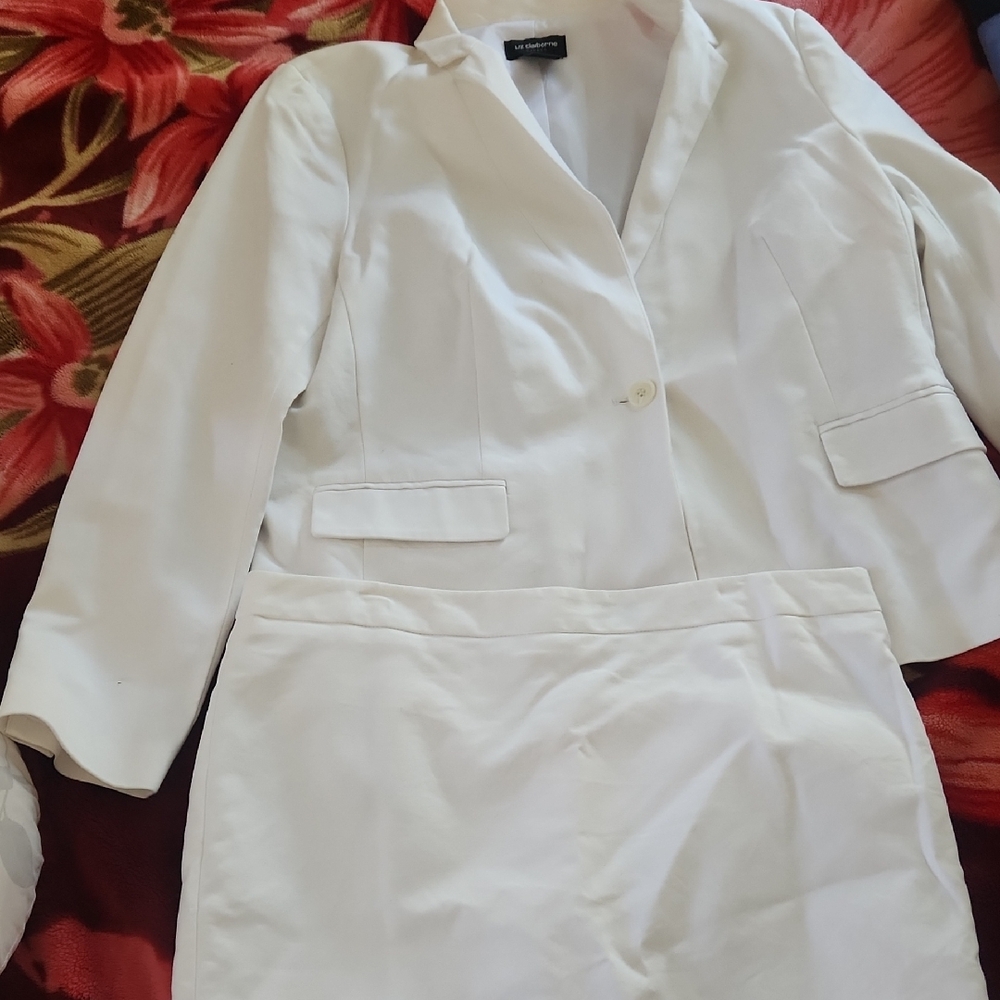 Liz Claiborne White Skirt